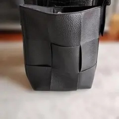 Unbillion ショルダーバッグ ブラック　美品のサムネイル