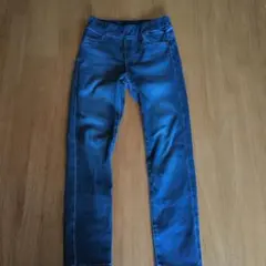 ユニクロ　ストレッチデニムパンツ