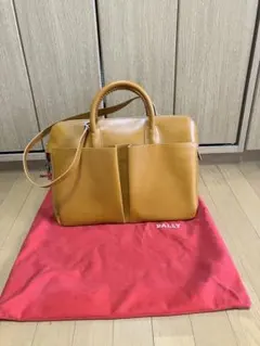 BALLY レザー ２wayバッグ　キャメル　鍵付き