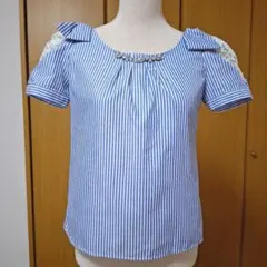 美品ウィルセレクション リボン付きレース透け感ビジューストライプ半袖トップスのサムネイル