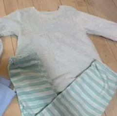 ユニクロ フリース パジャマ 120