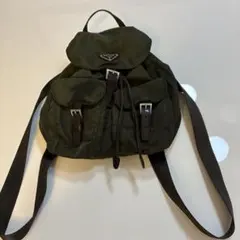 PRADA オリーブグリーン　ミニバックパック