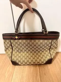 GUCCI レッド GGパターン ハンドバッグ - メルカリ