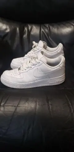 NIKE AIR FORCE 1 ホワイト スニーカー25.5のサムネイル