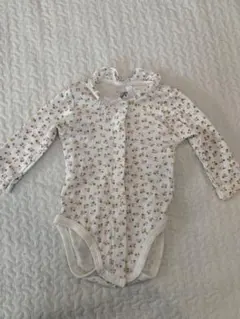 花柄ロンパース 6m/67cm オーガニックコットンPETIT BATEAU