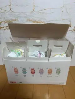 ラブブ　エナジー　緑とシークレット無し　赤が被ってます