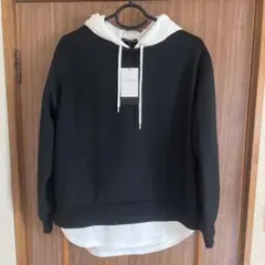 新品⭐︎フード付きパーカー