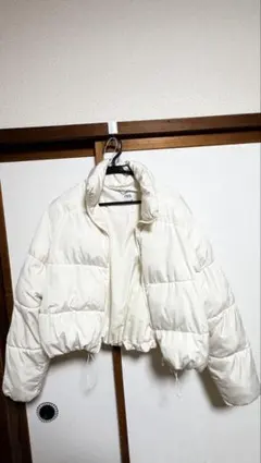 ZARA アイボリー ショートダウンジャケット