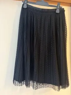 新品　バナナリパブリック　黒　シアースカート　M