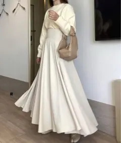 ハイウエストボリュームフレアスカート louere