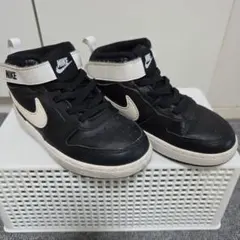 NIKE ハイカットスニーカー ブラック/アイボリー