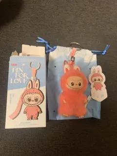 LABUBU イニシャルN PIN FOR LOVE ぬいぐるみキーホルダー