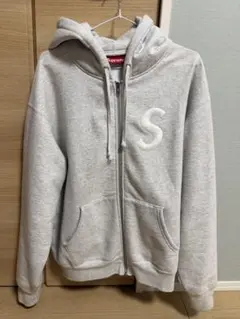 2026年最新】supreme ジップパーカー グレーの人気アイテム - メルカリ