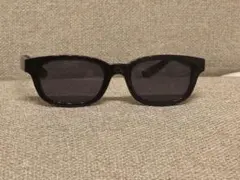 ブラックサングラス 収納ポーチ付き