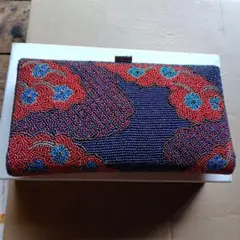 ビーズ刺繍クラッチバッグ 赤青花柄