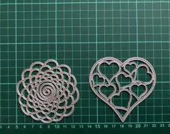 カッティングダイ　花？とハート　2点セット
