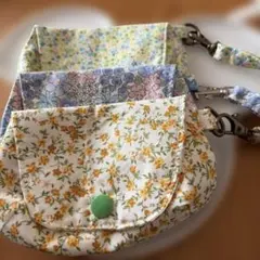 処分価格花柄ポーチ 取り外し可能ストラップ付き３点セット