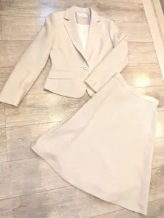 ベージュ ジャケット スカート セット　7号