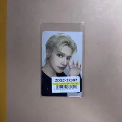 (130) ATEEZ Ashes to Light ユニバ特典　ウヨン