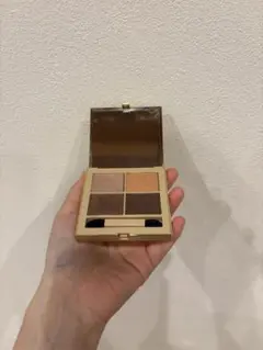 BURBERRY アイシャドウパレット 4色セットのサムネイル