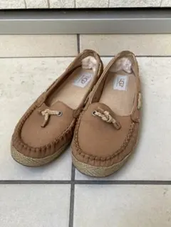 UGG シボン　フラットシューズ　ローファー　モカシン　23cm