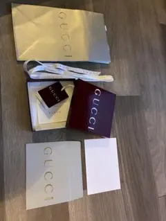 GUCCI グッチ　紙袋　ショッパー