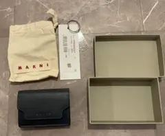MARNI マルニ　三つ折り財布 レザー　ネイビー　マルジェラ　パリコレのサムネイル