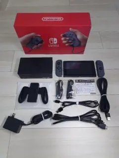 Nintendo Switch 本体 + 付属品セットのサムネイル