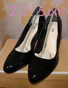 【新品未使用】最終価格 REZOY リゾイ ヒールパンプス黒エナメル２３.５cm
