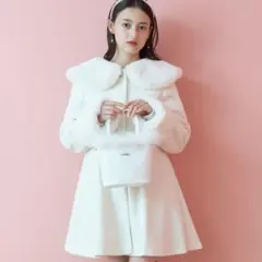 Lovilyn ファー付きビジューボタンフレアコート Fサイズ