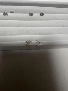 シルバー CCロゴ ピアス