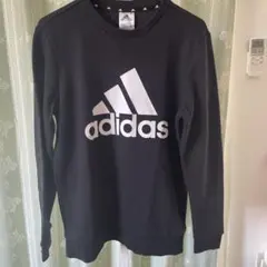 adidas 黒 長袖トレーナー 160