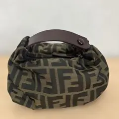 FENDI ズッカ柄 レザー ボディバッグ ウエストポーチ - メルカリ