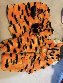 ティガー マフラーキャップ レッグウォーマー セット