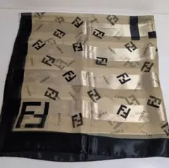 FENDI フェンディ スカーフ ズッカ柄