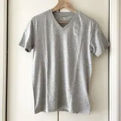 【新品未使用品】GAP グレー Vネック Tシャツ XS