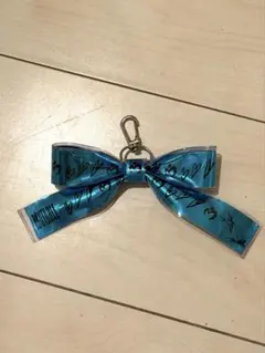 Mr. GREEN APPLE ゼンジン 銀テープ キーホルダー リボン - メルカリ