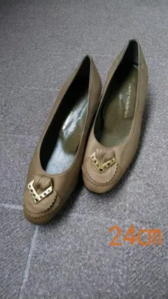 ブラックパンプス