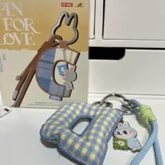 ラブブ　イニシャルチャーム　D