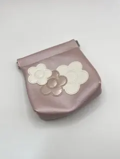 【新品 未使用品】MARY QUANT 花モチーフ ポーチ