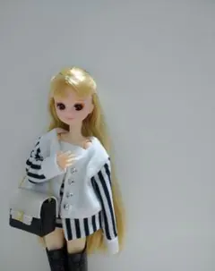 ホワイト ボーダー ♥️リカちゃん