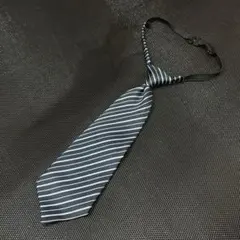 ストライプデザイン ネクタイ ネイビー キッズ用