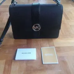 MICHAEL KORS ブラックショルダーバッグ