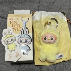 THE MONSTERS ラブブ PIN FOR LOVE イニシャル　F
