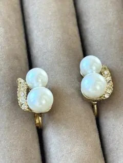 二粒パール イヤリング スワロフスキー 上品小ぶり フォーマル 結婚式のサムネイル