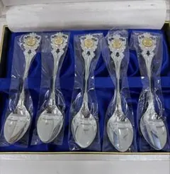 【新品未使用】ティースプーン　箱入り銀製　カトラリー　菊紋　silver刻印有りのサムネイル