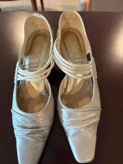新品　うさぎや　パンプス　ハイヒール　23.5 3E 甲高幅広さんに