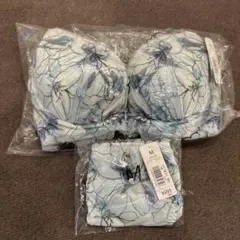 新品未使用✳︎エメフィール✳︎E65花柄ブラジャーショーツセット M