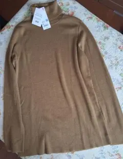 タグ付き！UNIQLO 3XLメリノリブタートルネックセーター