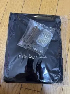 【新品】エレンの鍵 ミカサのマフラー 特典2個セット 進撃の巨人 画集 FLY